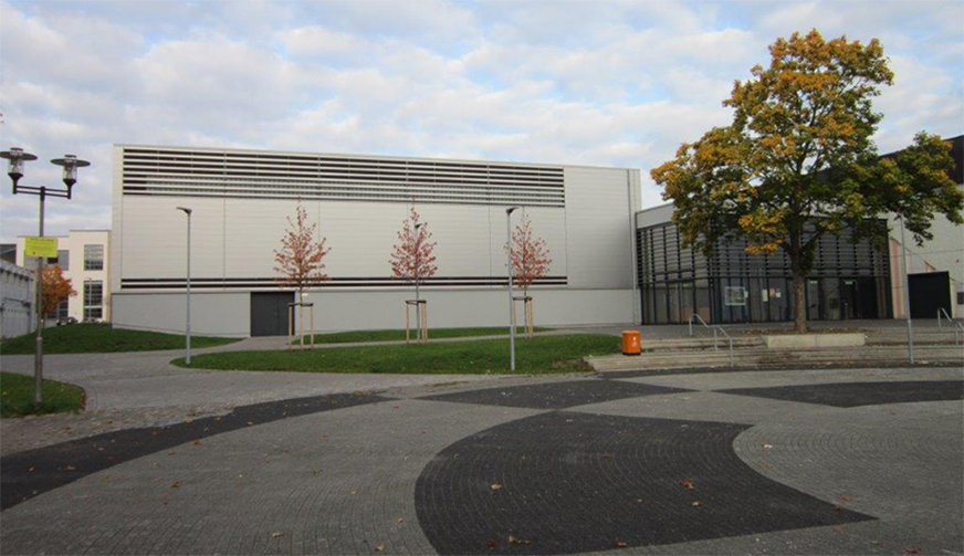 die 3-Feldhalle der Main-Taunus-Schule