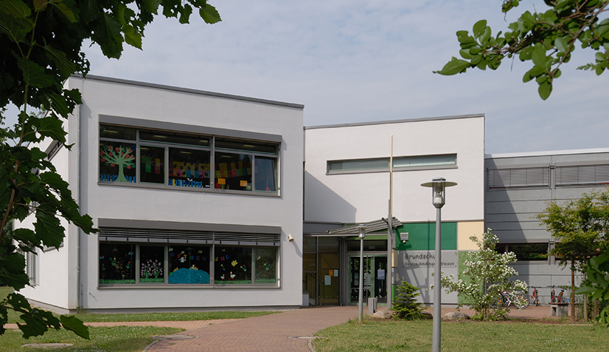 den Blick auf weiße Gebäude