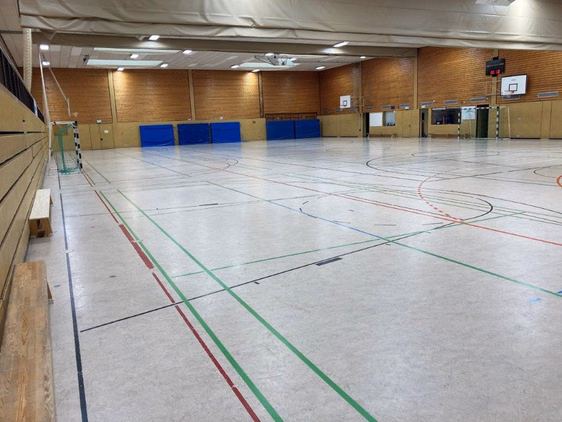 Dreifeldhalle