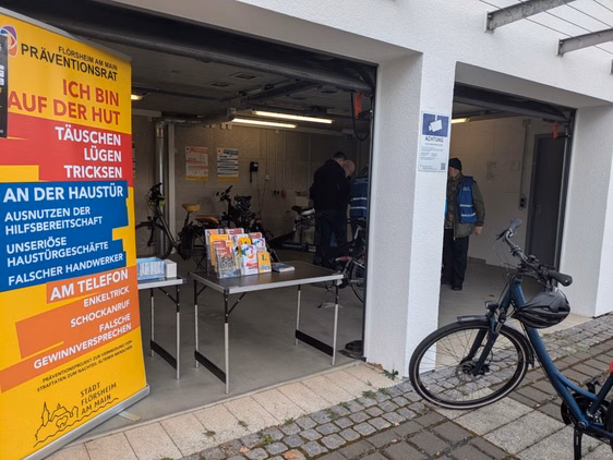 Präventionsrat Rückblick - Flörsheim mit Fahrradcodierung und Seniorenberatung