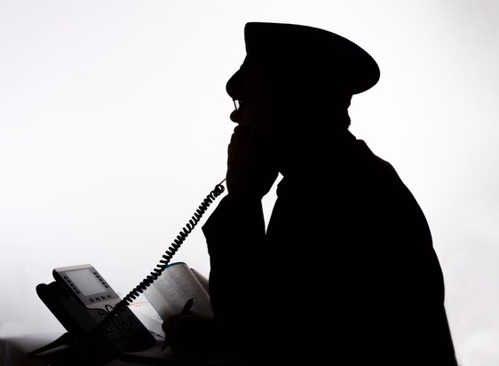 Präventionsrat Rückblicke - Falsche Polizisten arbeiten mit falschen Bankmitarbeitern