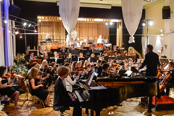Jugendsinfonieorchester bei einer Konzertvorführung