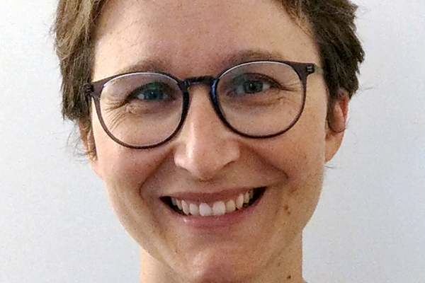 eine Frau