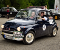 Schwarzes Auto auf Schotter mit zwei Insassen | Copyright: Teilnehmer Schwarzes Auto auf Schotter mit zwei Insassen