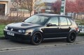 Schwarzes Auto parkt an der Straße | Copyright: Teilnehmer Schwarzes Auto parkt an der Straße