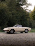 Cremefarbenes Cabrio auf einem Schotterweg | Copyright: Teilnehmer Cremefarbenes Cabrio auf einem Schotterweg