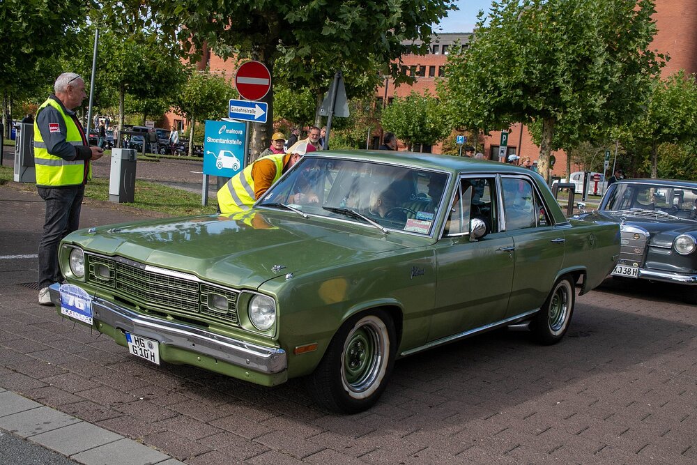 Grünes Auto steht am Start | Copyright: MTK Grünes Auto steht am Start