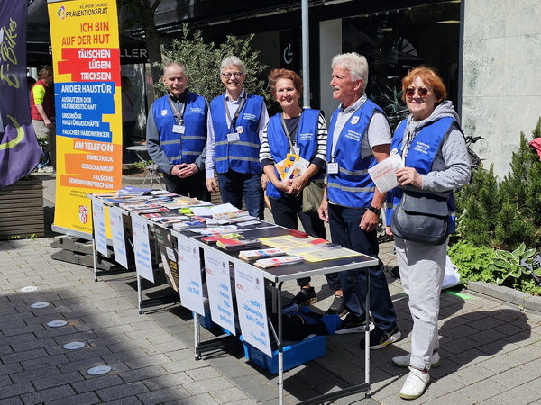 Präventionsrat Rückblicke - Kelkheimer Stadtfest mit Senioren-Sicherheitsberatung