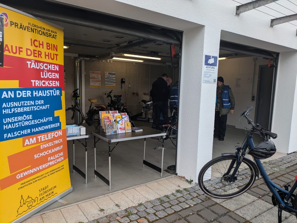 Präventionsrat Rückblick - Flörsheim mit Fahrradcodierung und Seniorenberatung