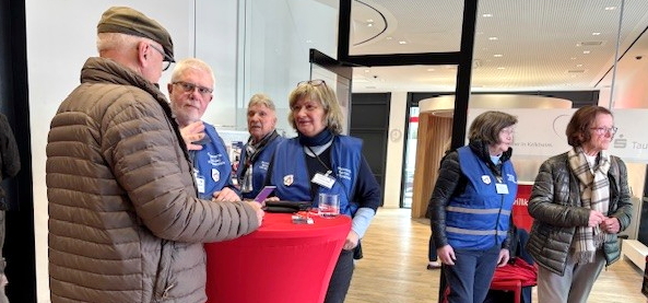 Präventionsrat Rückblick - Infostand der Kelkheimer Sicherheitsberater in der Taunussparkasse 2025