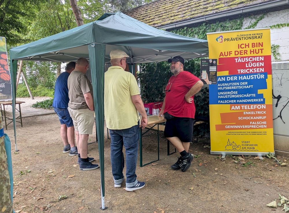 Präventionsrat Rückblick - Informationsstand der Flörsheimer SfS beim Grillnachmittag der VdK 2025