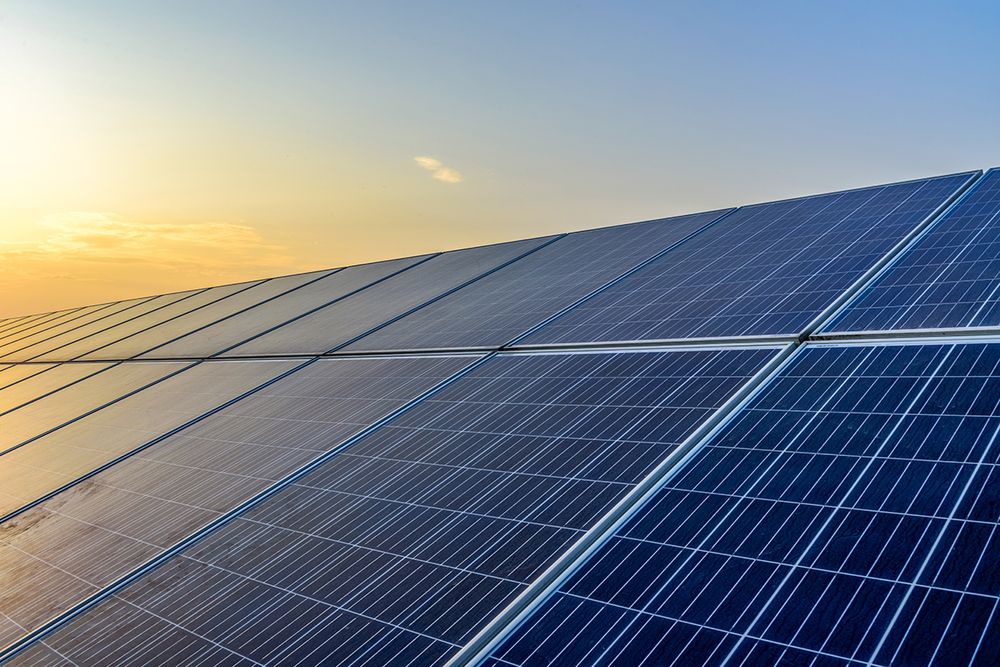 Solarpanele auf einem Dach