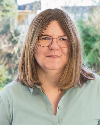 Nathalie Ferko