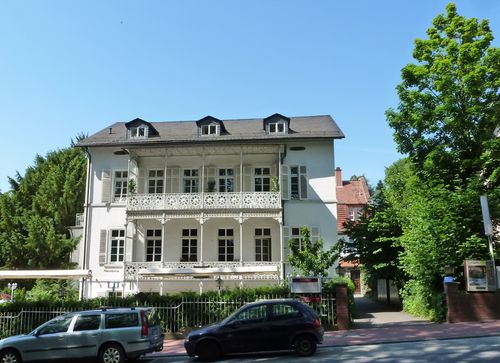 Villa Nassovia in Bad Soden von außen